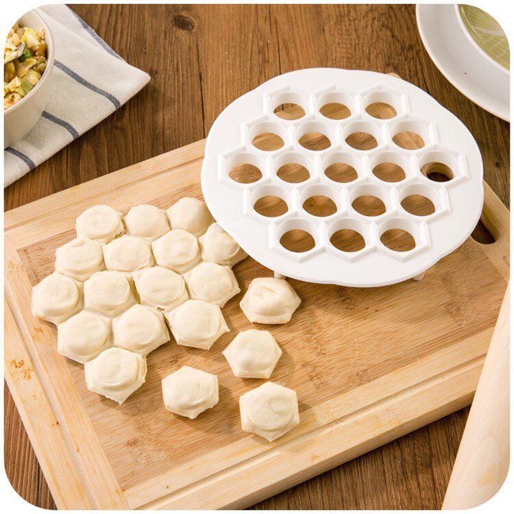 Dumpling Mold Maker4